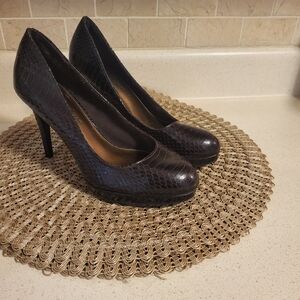 Christian Siriano Dk. Brown Alligator Platform Pumps Sz. 7M
